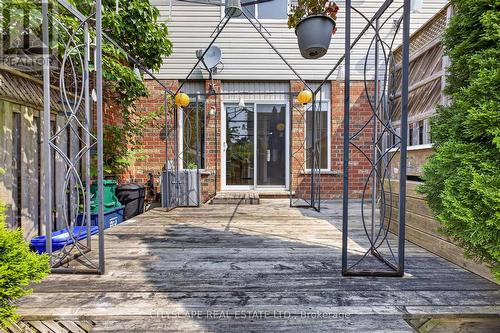244 Sophia Crescent, Kitchener, ON - Outdoor