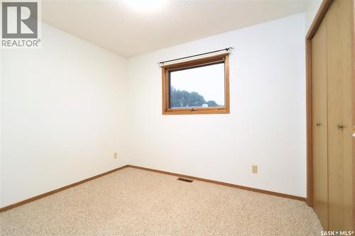 2 Spice Drive, Yorkton, SK - Indoor Photo Showing Other Room