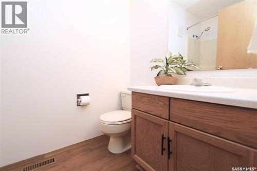 2 Spice Drive, Yorkton, SK - Indoor Photo Showing Bathroom