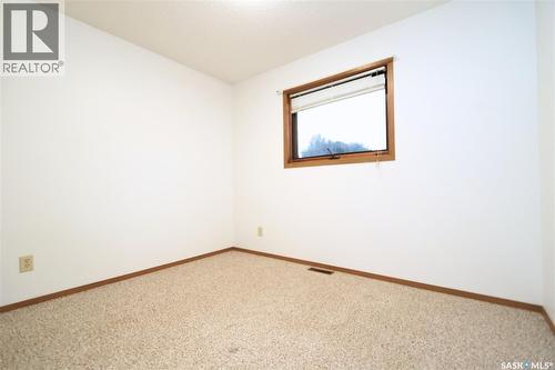 2 Spice Drive, Yorkton, SK - Indoor Photo Showing Other Room