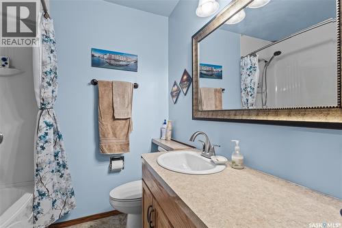 1201 Mckay Drive, Prince Albert, SK - Indoor Photo Showing Bathroom