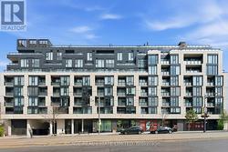 704 - 840 ST CLAIR AVENUE W Toronto, ON M6C 0A4