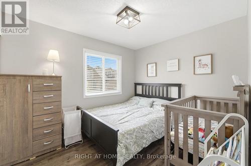 65 Wellington South, Cambridge, ON - Indoor Photo Showing Bedroom