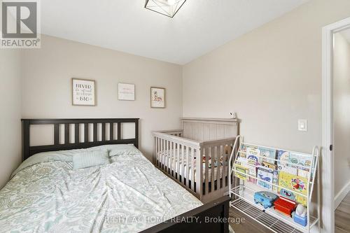 65 Wellington South, Cambridge, ON - Indoor Photo Showing Bedroom
