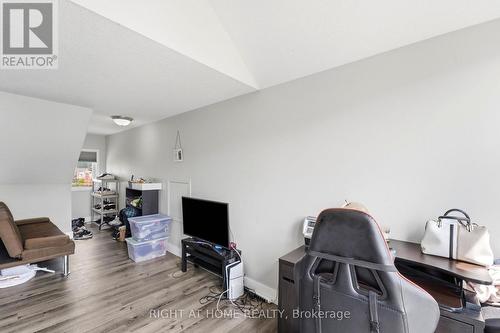 65 Wellington South, Cambridge, ON - Indoor Photo Showing Office