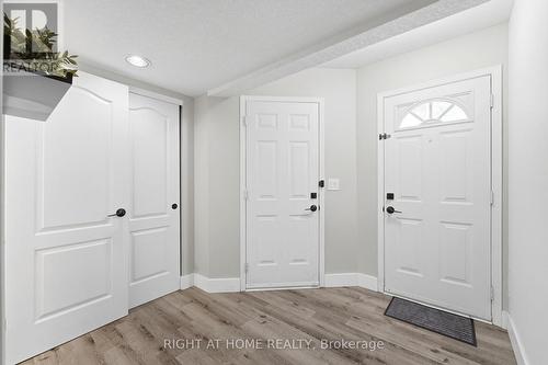 65 Wellington South, Cambridge, ON - Indoor Photo Showing Other Room