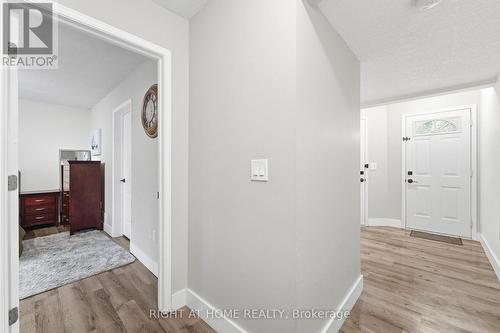 65 Wellington South, Cambridge, ON - Indoor Photo Showing Other Room
