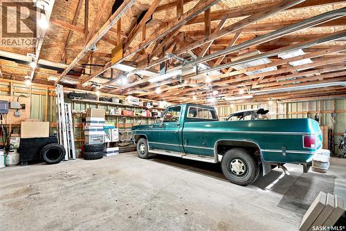 23 Saskatchewan Drive, Candle Lake, SK - Indoor Photo Showing Garage