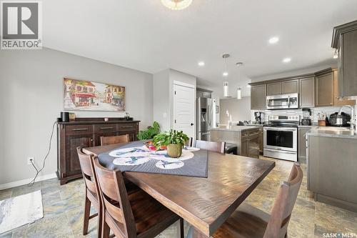 857 Reimer Road, Martensville, SK - Indoor Photo Showing Dining Room