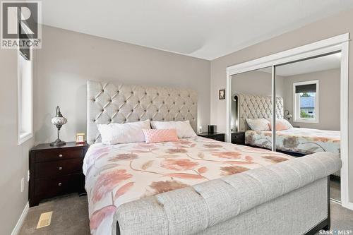 857 Reimer Road, Martensville, SK - Indoor Photo Showing Bedroom
