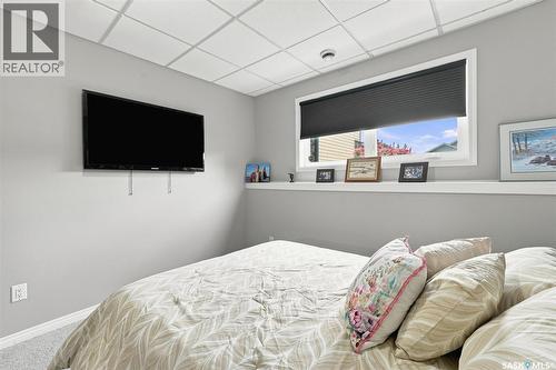 857 Reimer Road, Martensville, SK - Indoor Photo Showing Bedroom