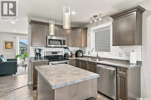 857 Reimer Road, Martensville, SK - Indoor Photo Showing Kitchen With Double Sink