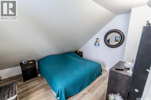 405 Saskatchewan Street, Central Butte, SK - Indoor Photo Showing Bedroom