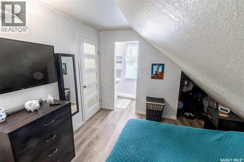 405 Saskatchewan Street, Central Butte, SK - Indoor