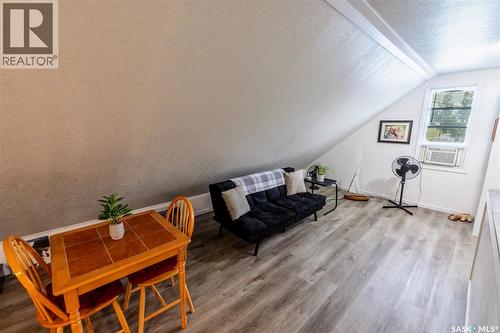 405 Saskatchewan Street, Central Butte, SK - Indoor