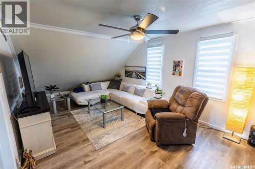 405 Saskatchewan Street, Central Butte, SK - Indoor Photo Showing Living Room