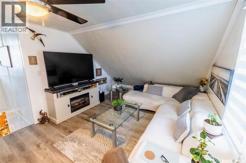 405 Saskatchewan Street, Central Butte, SK - Indoor Photo Showing Living Room