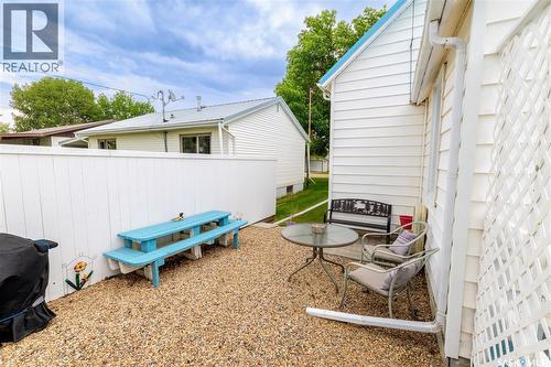 405 Saskatchewan Street, Central Butte, SK - Outdoor With Exterior