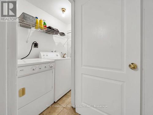 5244 Cinnamon Road, Mississauga, ON - Indoor Photo Showing Laundry Room