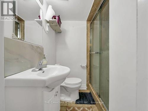 5244 Cinnamon Road, Mississauga, ON - Indoor Photo Showing Bathroom