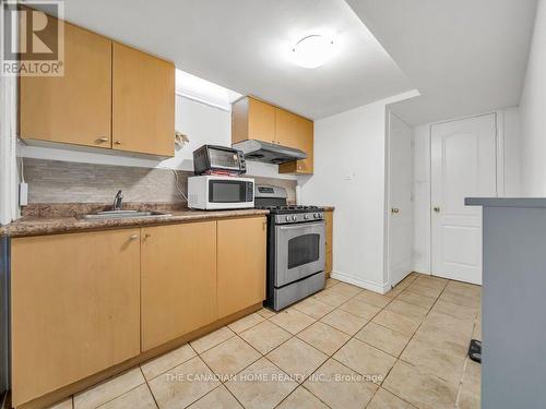 5244 Cinnamon Road, Mississauga, ON - Indoor Photo Showing Kitchen