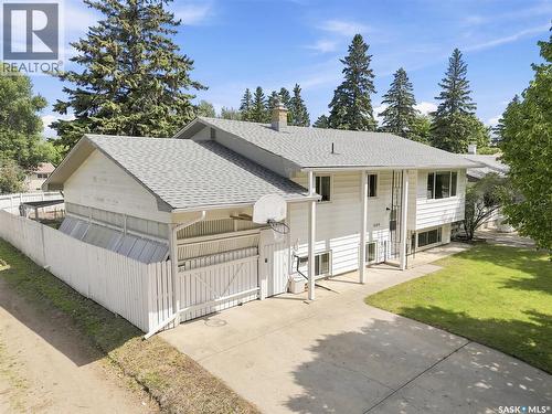 1009 East Centre, Saskatoon, SK - Outdoor