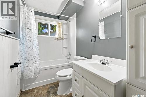 1009 East Centre, Saskatoon, SK - Indoor Photo Showing Bathroom