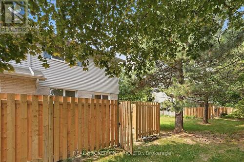 1 - 435 Kingscourt Drive, Waterloo, ON - Outdoor