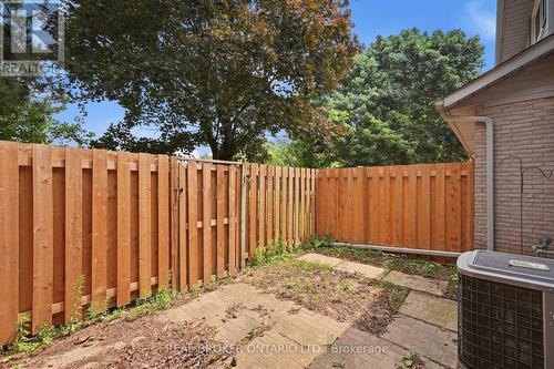 1 - 435 Kingscourt Drive, Waterloo, ON - Outdoor