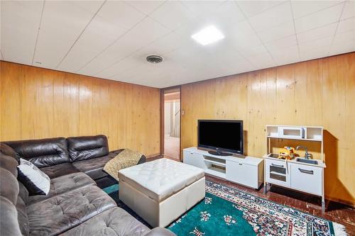 40 Echo Bay, Winnipeg, MB - Indoor