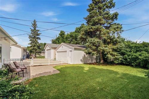 40 Echo Bay, Winnipeg, MB - Outdoor