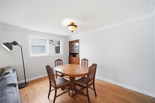 40 Echo Bay, Winnipeg, MB - Indoor Photo Showing Dining Room