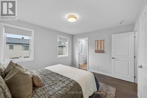 90 Buffalograss Crescent, Ottawa, ON - Indoor Photo Showing Bedroom