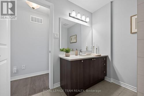 90 Buffalograss Crescent, Ottawa, ON - Indoor Photo Showing Bathroom