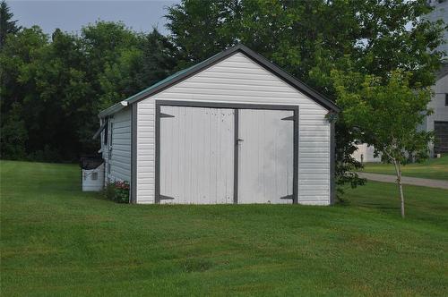 108 Allan Street, Oakburn, MB - Outdoor