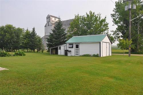 108 Allan Street, Oakburn, MB - Outdoor