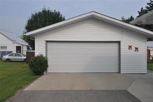 108 Allan Street, Oakburn, MB - Outdoor With Exterior