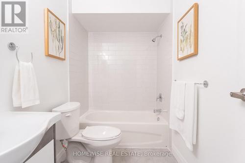 D6 - 240 Ormond Drive, Oshawa, ON - Indoor Photo Showing Bathroom