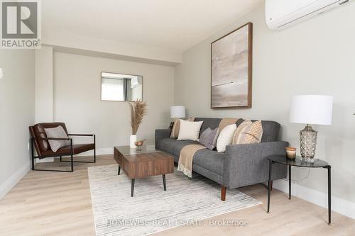 D6 - 240 Ormond Drive, Oshawa, ON - Indoor Photo Showing Living Room