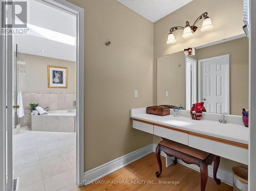 Make Up Counter - 99 Dundurn Crescent, Vaughan, ON - Indoor Photo Showing Bathroom