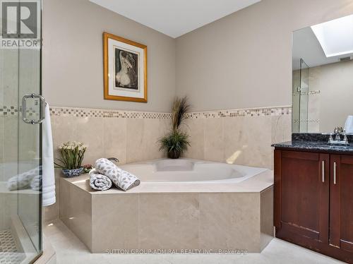 Prime Ensuite - 99 Dundurn Crescent, Vaughan, ON - Indoor Photo Showing Bathroom