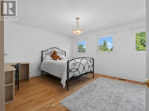 2nd Bedroom - 99 Dundurn Crescent, Vaughan, ON - Indoor Photo Showing Bedroom