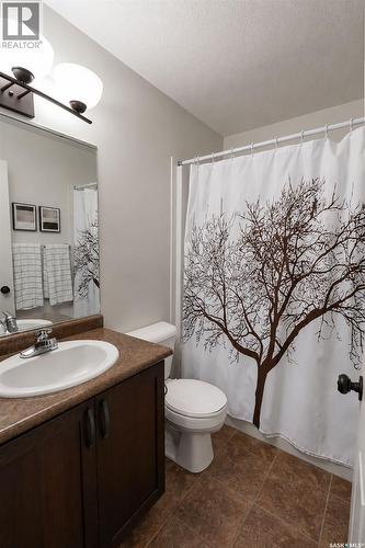 44 1600 Muzzy Drive, Prince Albert, SK - Indoor Photo Showing Bathroom