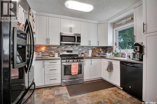 1005 10Th Street, Rosthern, SK - Indoor Photo Showing Kitchen