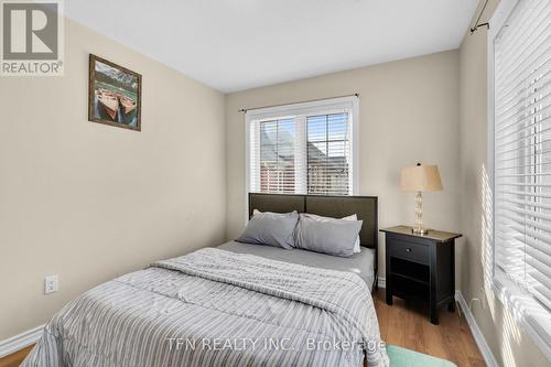 2 Shiff Crescent, Brampton, ON - Indoor Photo Showing Bedroom