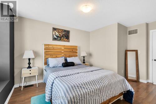2 Shiff Crescent, Brampton, ON - Indoor Photo Showing Bedroom