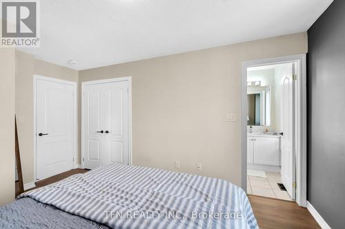 2 Shiff Crescent, Brampton, ON - Indoor Photo Showing Bedroom