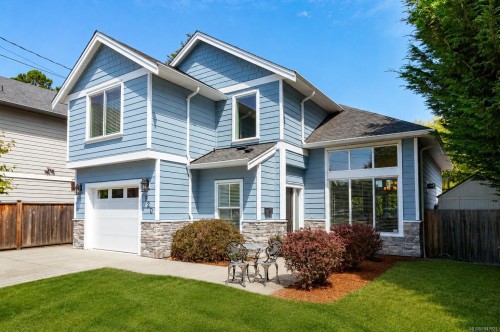 920 Snowdrop Ave, Saanich, BC 