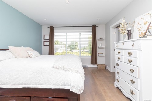 920 Snowdrop Ave, Saanich, BC 
