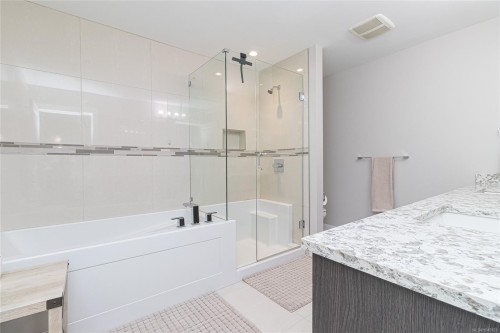 920 Snowdrop Ave, Saanich, BC 